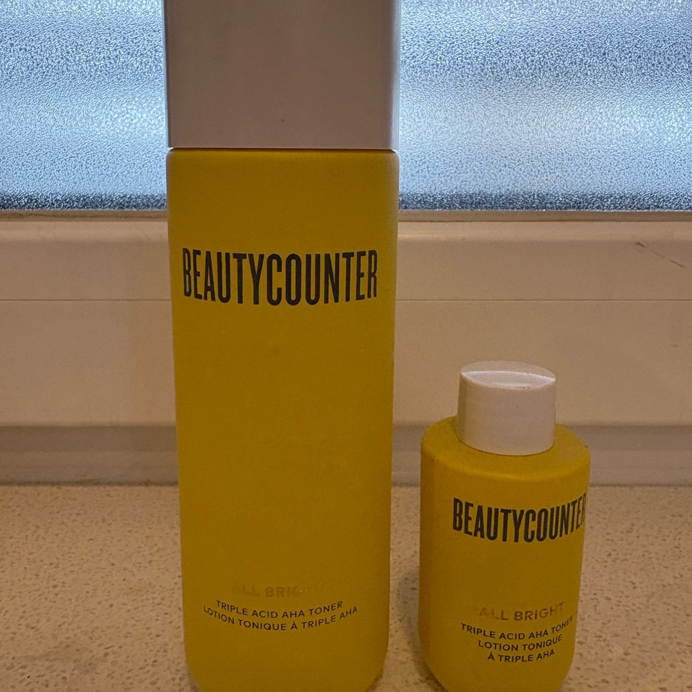 Beautycounter All Bright AHA Toner Duo in Yellow